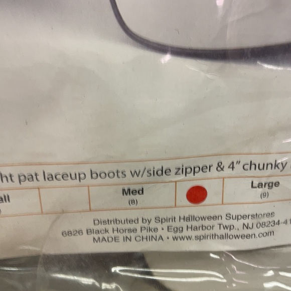 White patent lace up boots with side zipper - Picture 2 of 3